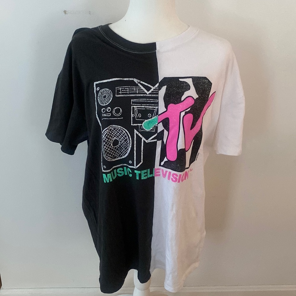 ▪️Hollister Oversized MTV Tee▪️